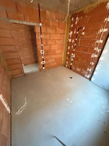 Apartament cu 2 camere semidecomandat în Braytim