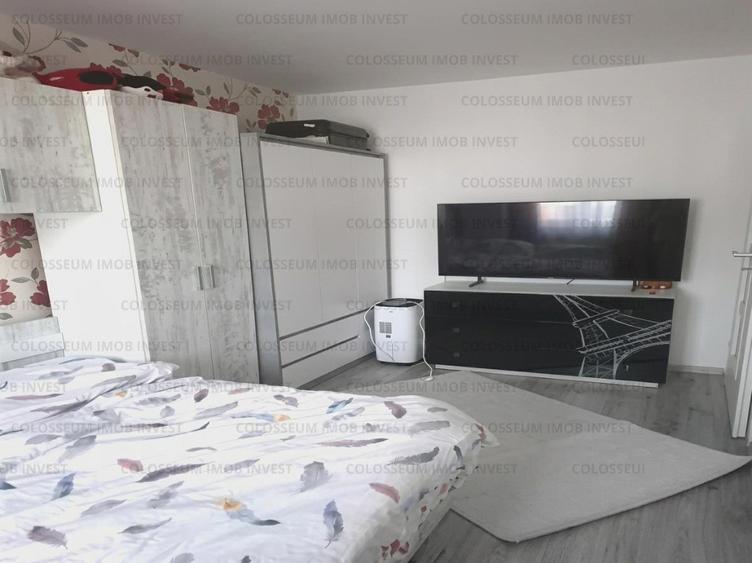 Apartament cu 3 camere decomandat în Noua