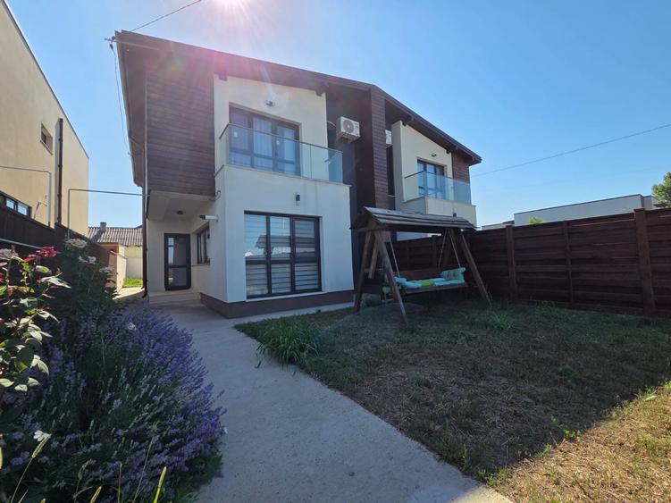 Duplex cu 4 camere cu Teren 366 Mp în Est