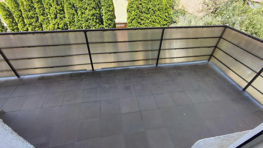 Apartament cu 2 camere decomandat în Ștrand