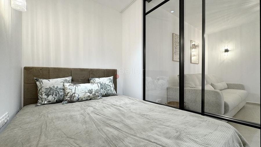 Apartament cu 2 camere decomandat, mobilat în 13 Decembrie