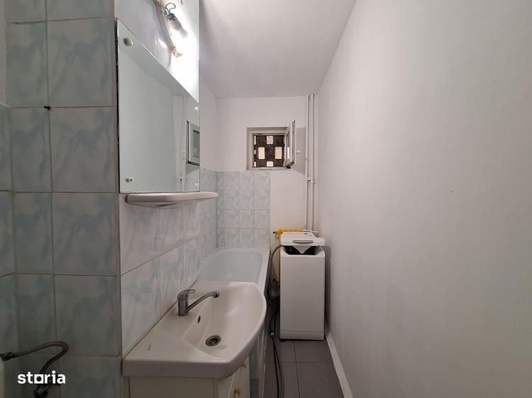 Apartament cu 2 camere nedecomandat în Girocului