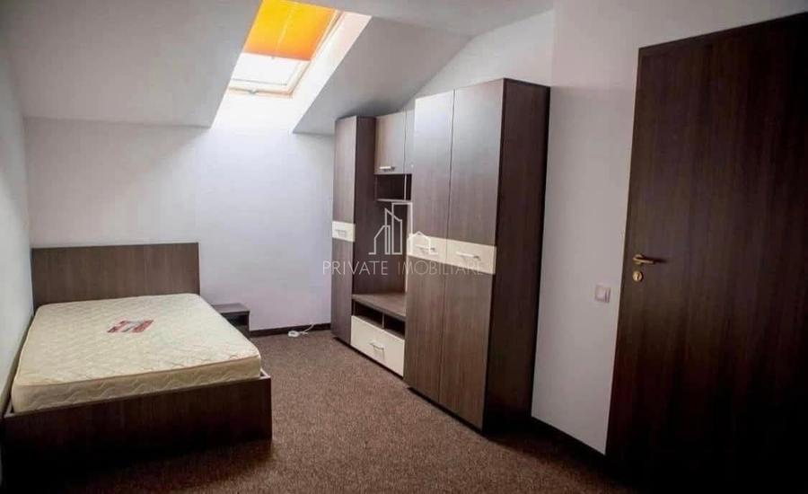 Apartament cu 5 camere decomandat în 7 Noiembrie