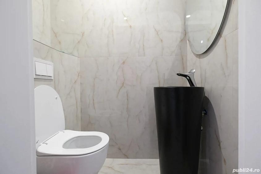 Apartament cu 3 camere decomandat, mobilat în Central