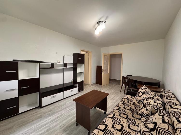 Apartament cu 2 camere decomandat în Malul Spitalului