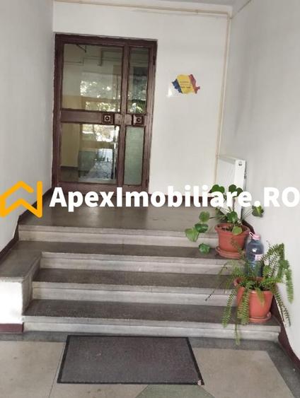 Garsonieră decomandată, mobilată în Timpuri Noi