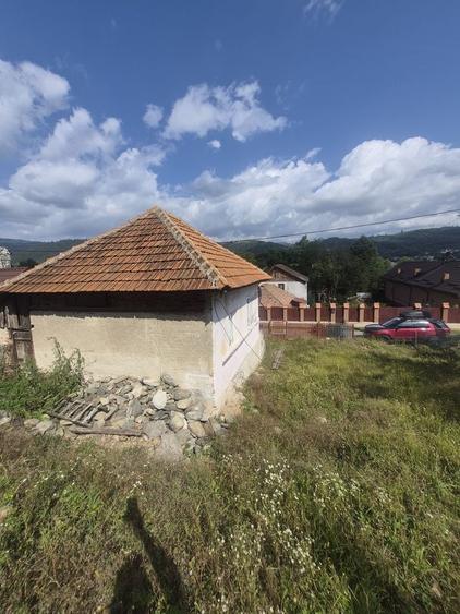 Casă cu 3 camere în Valea Muscelului