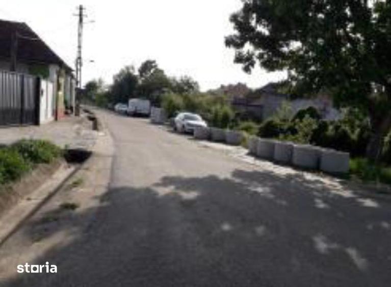 Casă cu 2 camere cu Teren 3149 Mp în Hudești