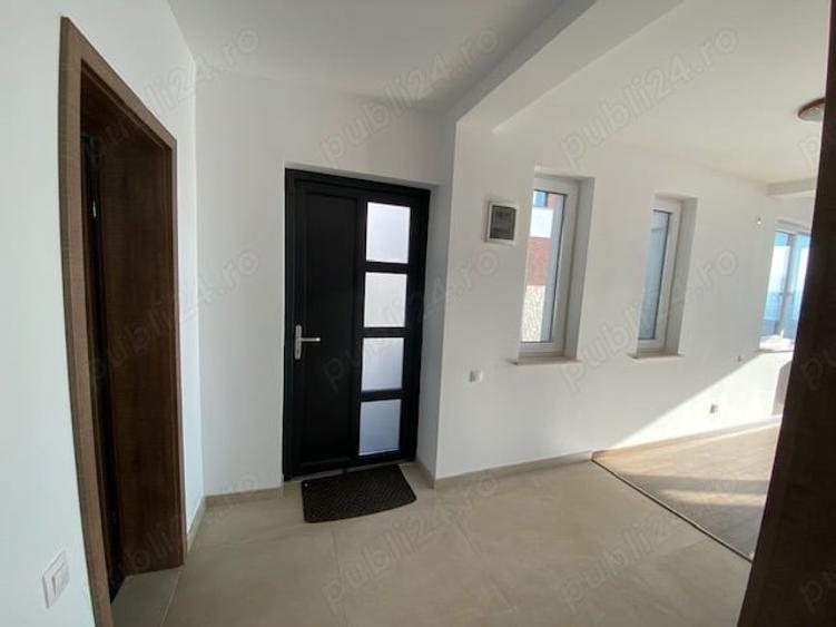 Apartament cu 5 camere decomandat în Grigorescu