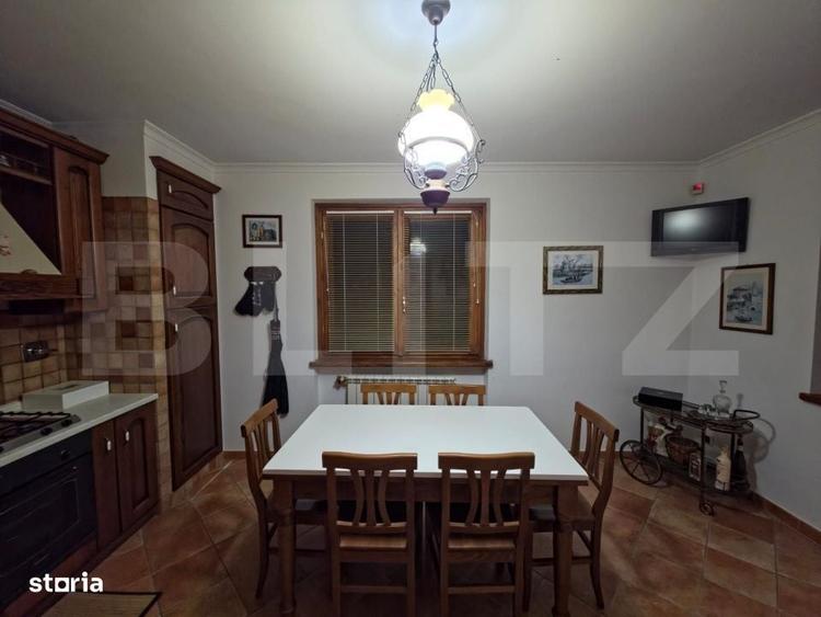 Casă cu 4 camere cu Teren 1000 Mp în Central
