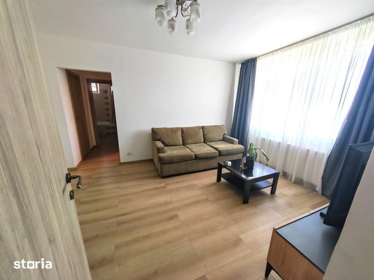 Apartament cu 3 camere în 1 Mai