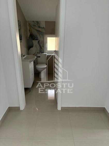 Duplex cu 4 camere cu Canalizare în Bucovăț (Remetea Mare)