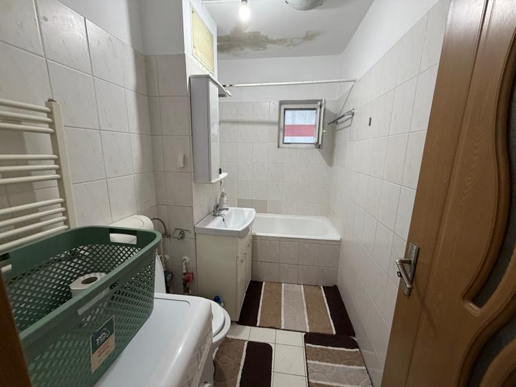 Garsonieră decomandată în Buziașului