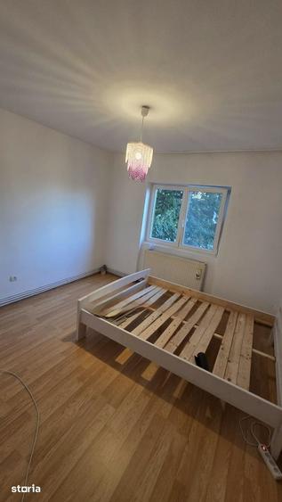 Apartament cu 2 camere semidecomandat în Micro 15
