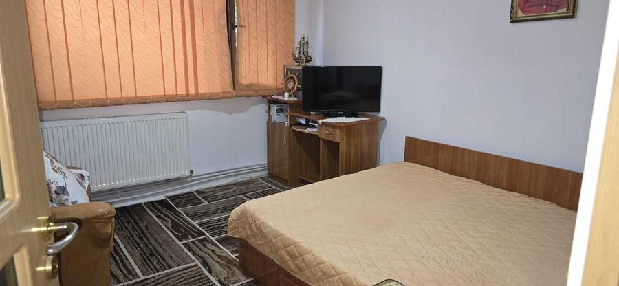 Apartament cu 2 camere decomandat în Calea Galați
