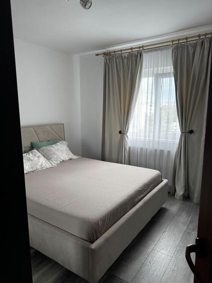 Apartament cu 3 camere în Dorobanți