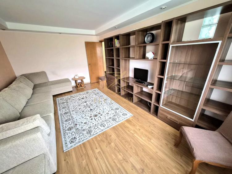 Apartament cu 3 camere decomandat, mobilat în Aviației