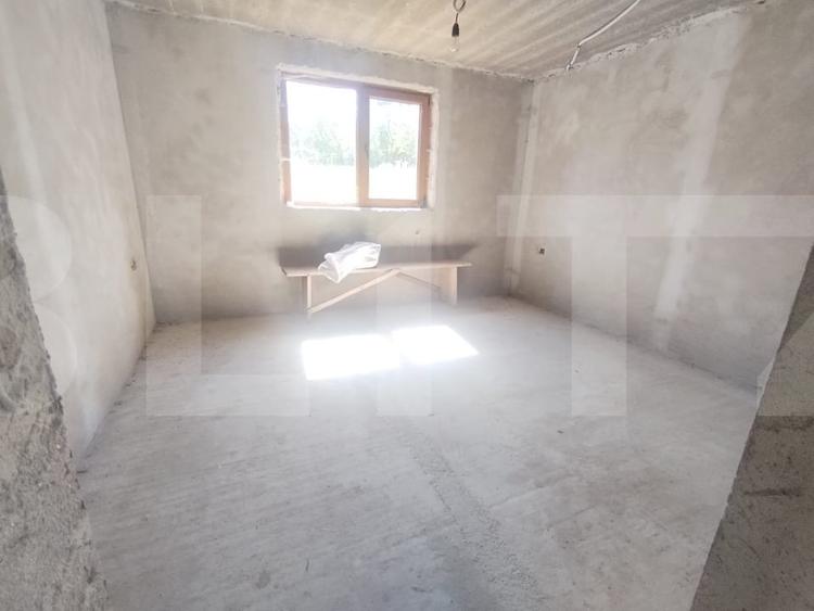 Casă individuală cu 3 camere cu Garaj în Dorohoi