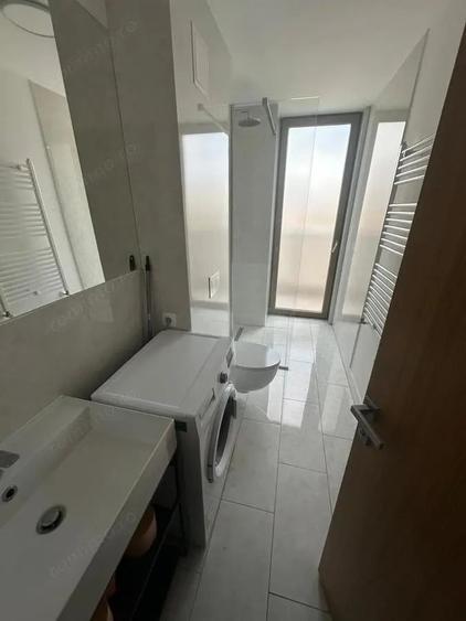 Apartament cu 3 camere decomandat în Take Ionescu