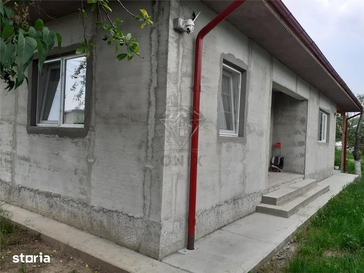 Casă cu 3 camere cu Teren 670 Mp în Ceptura
