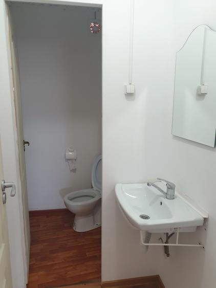 Birou, de 75 mp, în Podul de Piatră