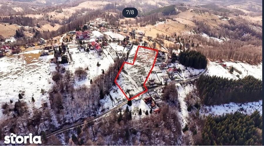 Teren de 1000 mp, în Petros