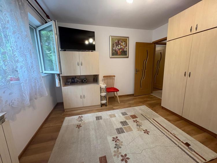 Apartament cu 2 camere decomandat, mobilat în Drumul Taberei