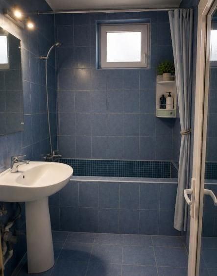 Apartament cu 3 camere semidecomandat în Alexandru Obregia