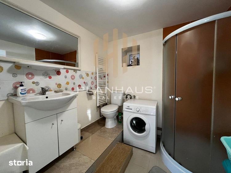 Casă cu 5 camere cu Teren 27 Mp în Cicârlău