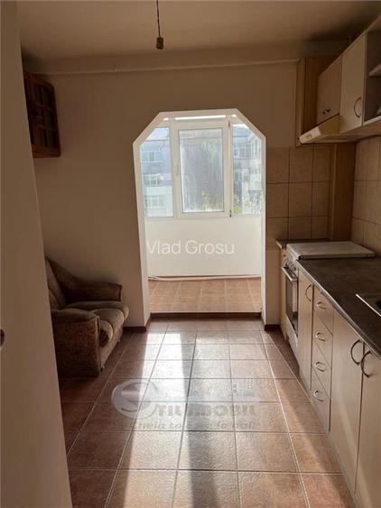 Apartament 3 camere decomandat- NICOLINA