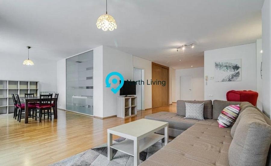 Apartament cu 3 camere semidecomandat, mobilat în Exterior Est
