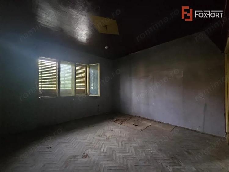 Casă cu 2 camere cu Teren 280 Mp în Central
