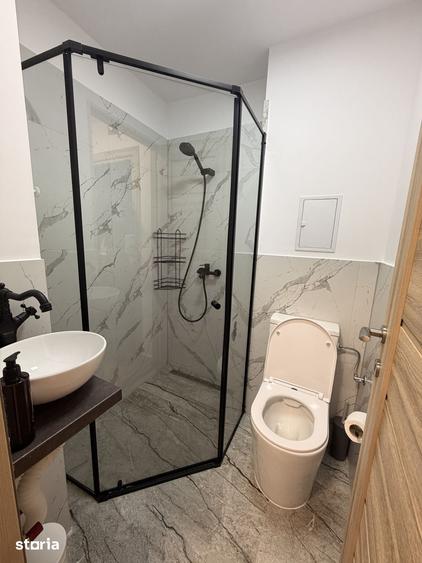 Apartament cu 4 camere în Mărăști