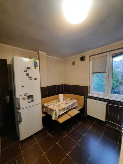 Apartament cu 2 camere decomandat în Brâncoveanu