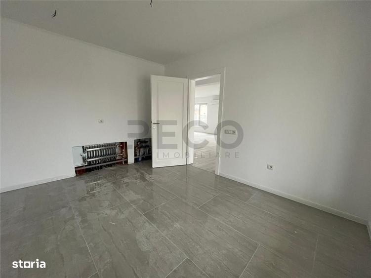 Casă cu 4 camere în Rontău