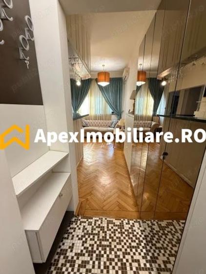 Garsonieră decomandată, mobilată în Universitate