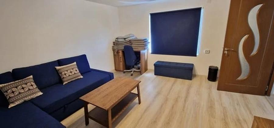 Casă cu Teren 1278 Mp în Buzoești
