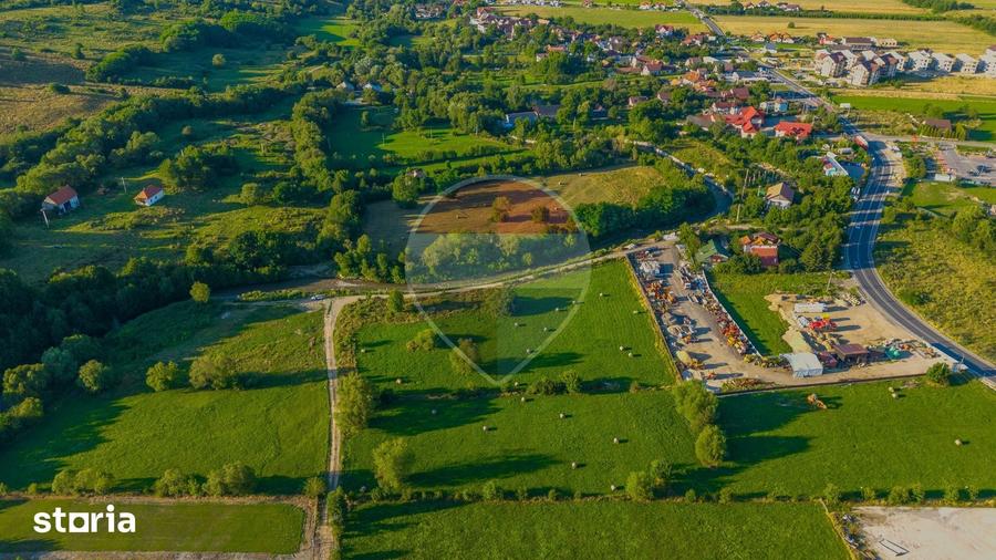 Teren de 7660 mp, în Central