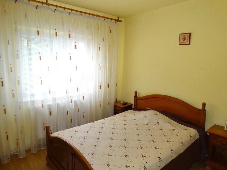 Apartament cu 2 camere decomandat în Micro 8