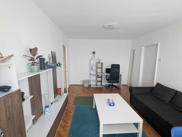 Apartament cu 2 camere semidecomandat în Central