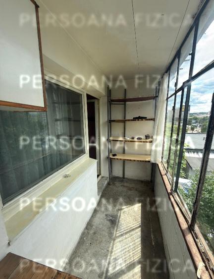 Apartament cu 2 camere semidecomandat în Podu Roș