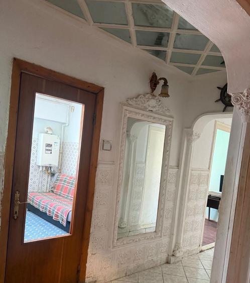 Apartament cu 3 camere decomandat în Faleza Nord
