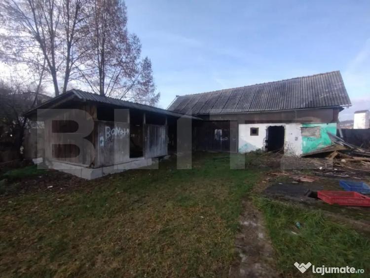 Casă cu 5 camere cu Teren 1000 Mp în Central