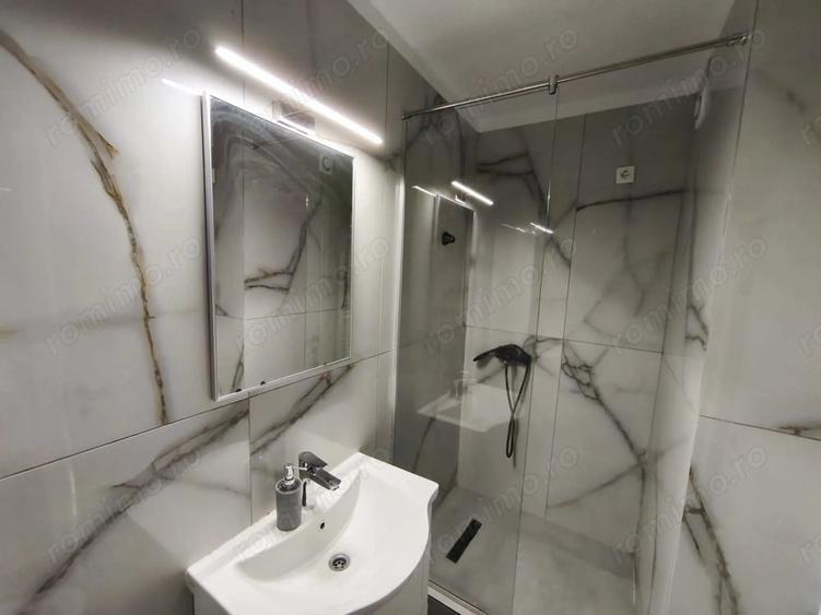 Apartament cu 3 camere decomandat în Faleză