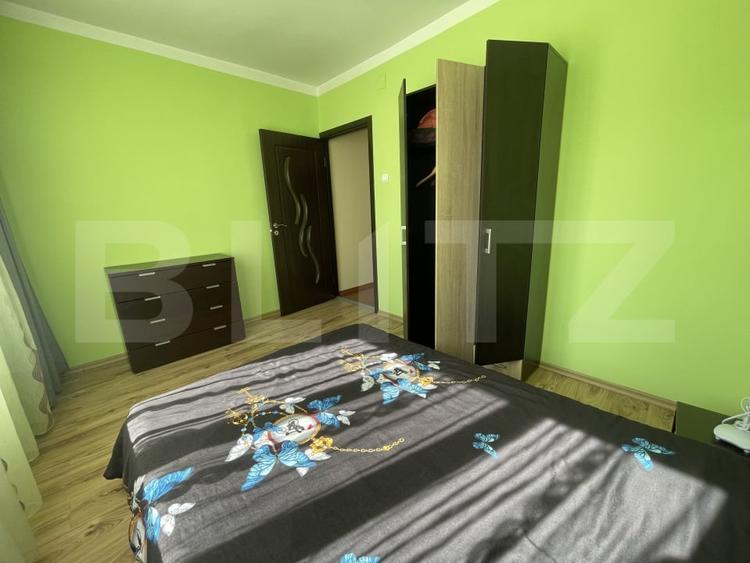 Apartament cu 3 camere decomandat, mobilat în Central