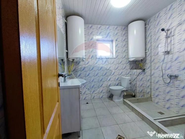 Casa / Vila cu 5 camere de vanzare - 16