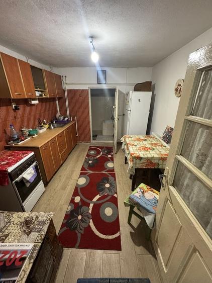 Casă cu 4 camere în Tăriceni