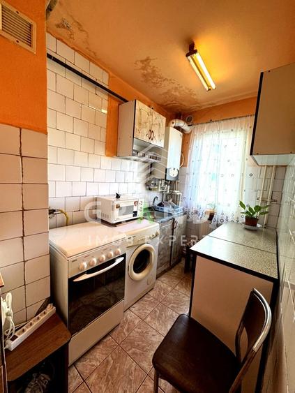 Apartament cu 4 camere semidecomandat, mobilat în Mănăștur