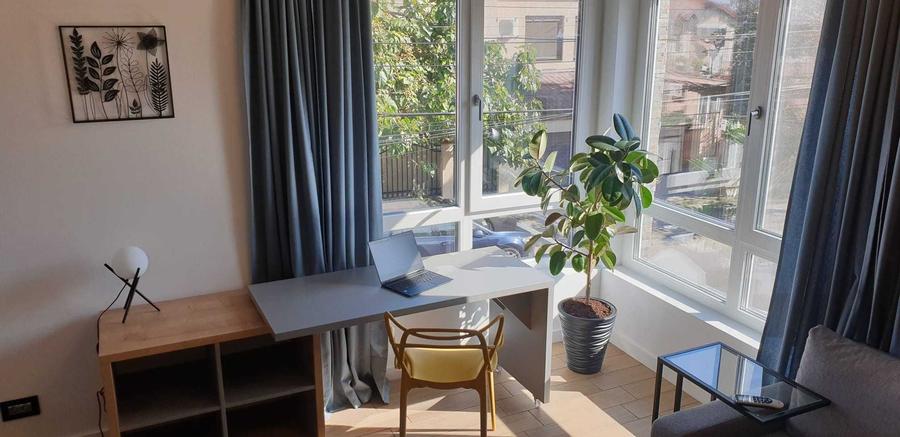 Apartament decomandat în Eroii Revoluției
