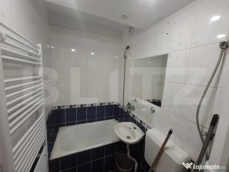 Garsonieră semidecomandată în Micro 16